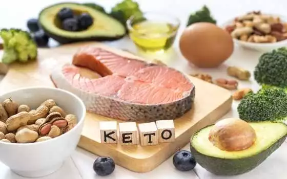 Dieta Keto disponibilă într-o farmacie din Cluj: cum să slăbești rapid și sănătos